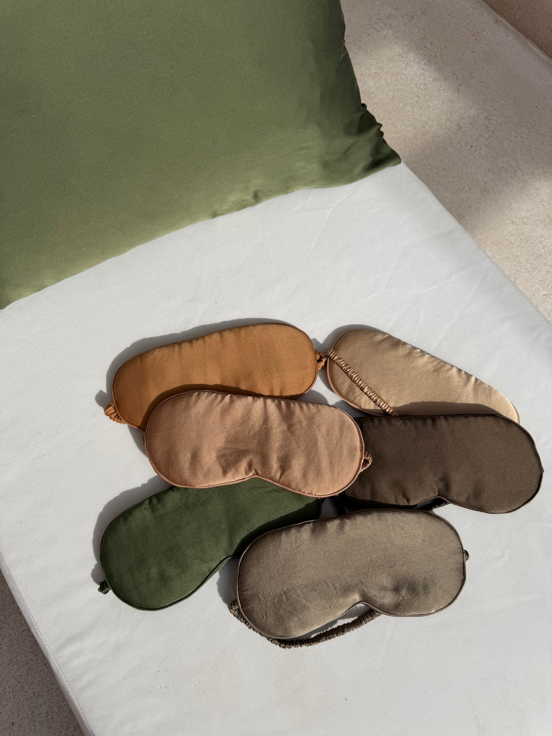 Sleeping masks