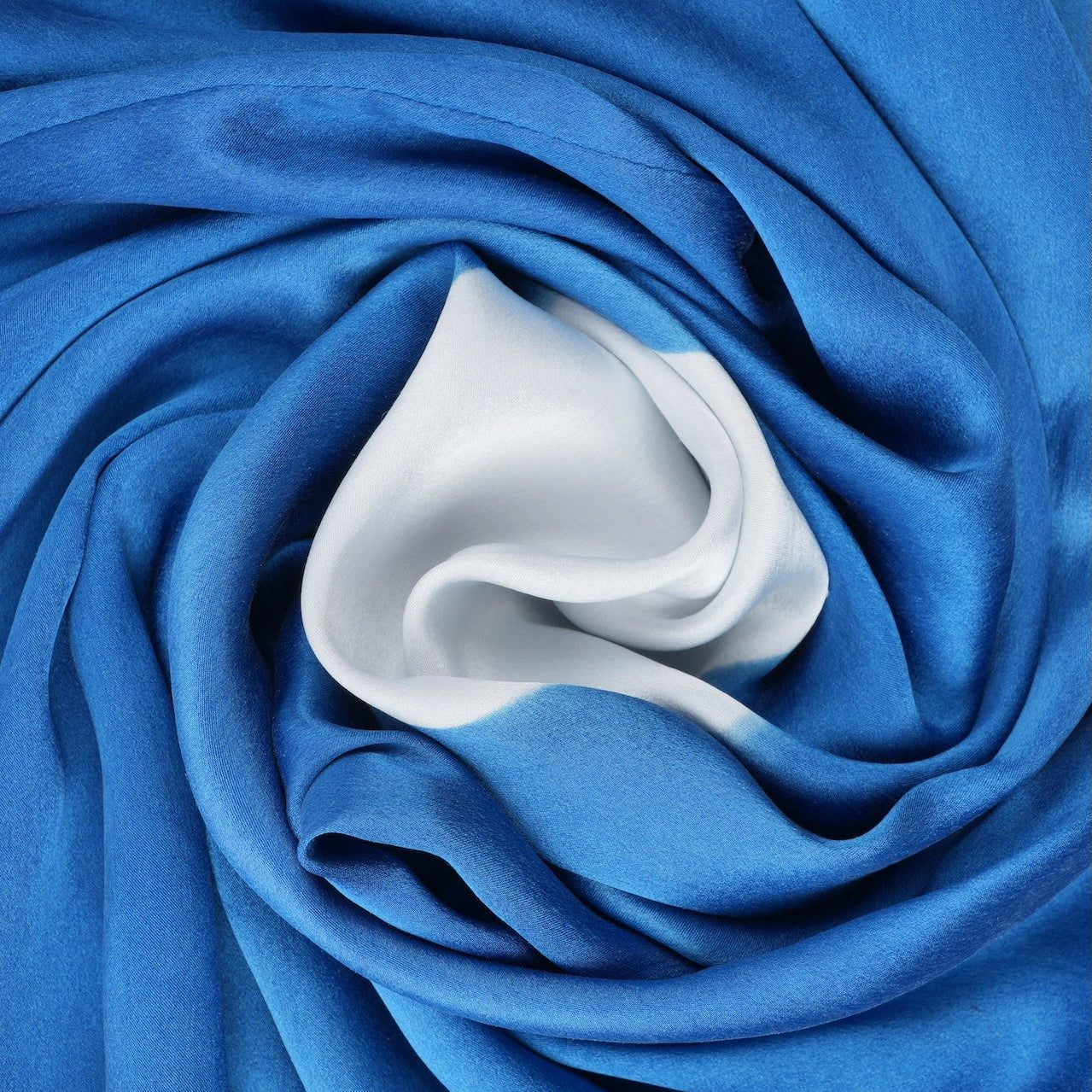 silk-pillowcase-nonchalance-paris-bali-botanical-dyed